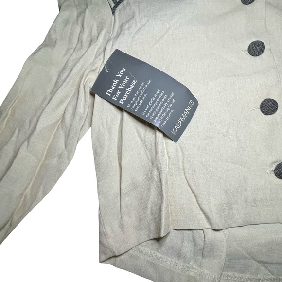 Sheri Martin Cream Cropped Blazer with Black Accents Size 6 - Picture 2 of 6